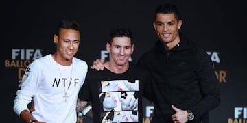 Neymar, Lionel Messi y Cristiano Ronaldo, los jugadores que más facturan por cada publicación de Instagram. (@FIFA)