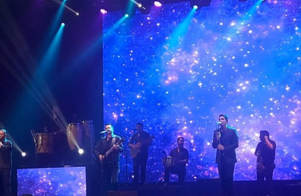 "Los Rojas" brillaron en la tercera noche del Cine Teatro Monumental Sierras