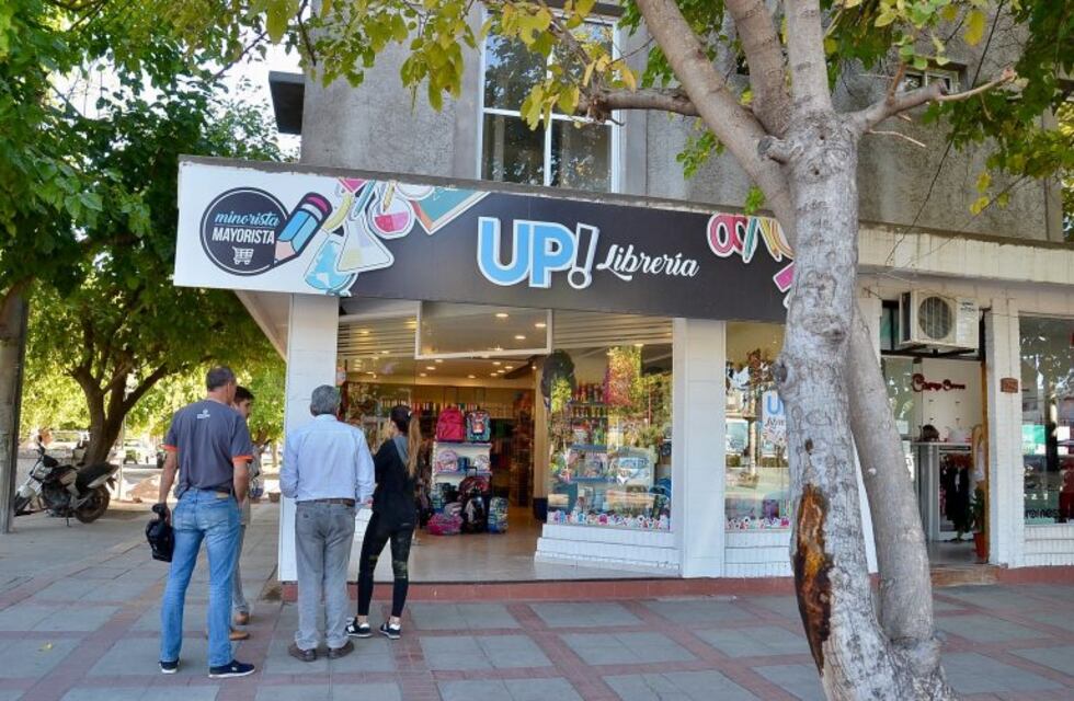 El robo a una librería filmado de punta a punta