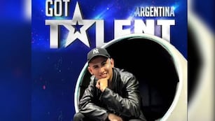 Emanuel Carrizo presentó una coreografía que recuerda el triunfo de la selección argentina.