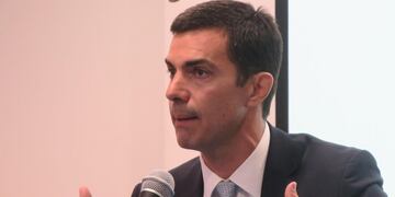 MD10 - BUENOS AIRES ( ARGENTINA), 30/8/2018\u002E- El gobernador de la provincia argentina de Salta, Juan Manuel Urtubey, uno de los principales referentes del peronismo opositor, habla hoy, jueves 30 de agosto de 2018, en una rueda de prensa en Buenos Aires (Argentina)\u002E Urtubey reclamó hoy admitir la \