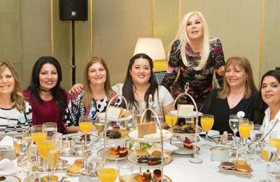 Una nicoleña tomó el té con Susana tras ganar un concurso en la revista de la diva