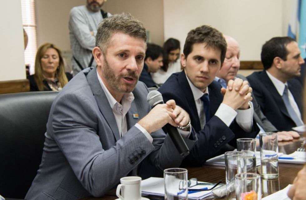 Gorbacz denunció campaña de mensajes falsos que incluían listados de "ingresos a plata"