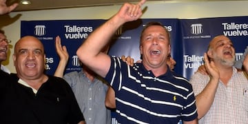 El festejo de Andrés Fassi al imponerse en las elecciones\u002E Seis años con un progreso \