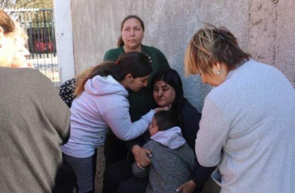 Jugaba con un encendedor y casi provoca una tragedia al incendiar su casa