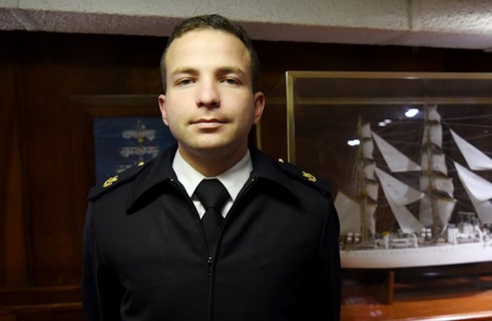 A bordo de la Fragata Libertad, un posadeño egresará como Guardiamarina de la Armada