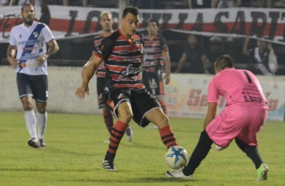 A Deportivo Maipú lo sorprendieron sobre el final y se lo empataron