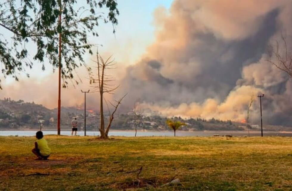 "Hay certezas de que al fuego lo inició el hombre", aseguran desde el Gobierno provincial
