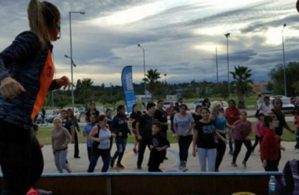Arrancaron las clases de aeróbica en el Kempes