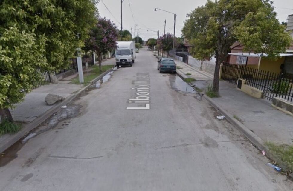 Se incendió un garage en barrio Patricios y salvaron a una bebé