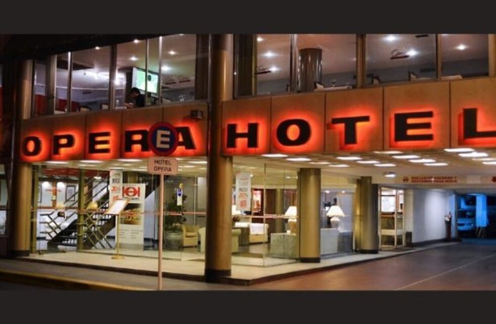 Cae un ícono de Río Cuarto: cierran el Opera Hotel
