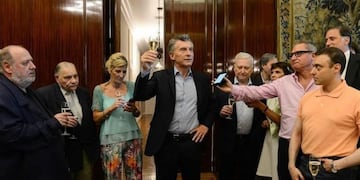 Macri en el brindis de fin de año con los periositas