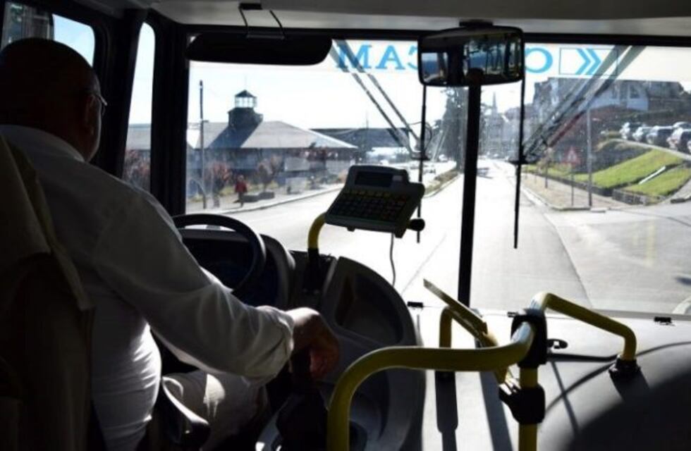 Vecinos de Bariloche se reúnen para definir la situación del transporte público