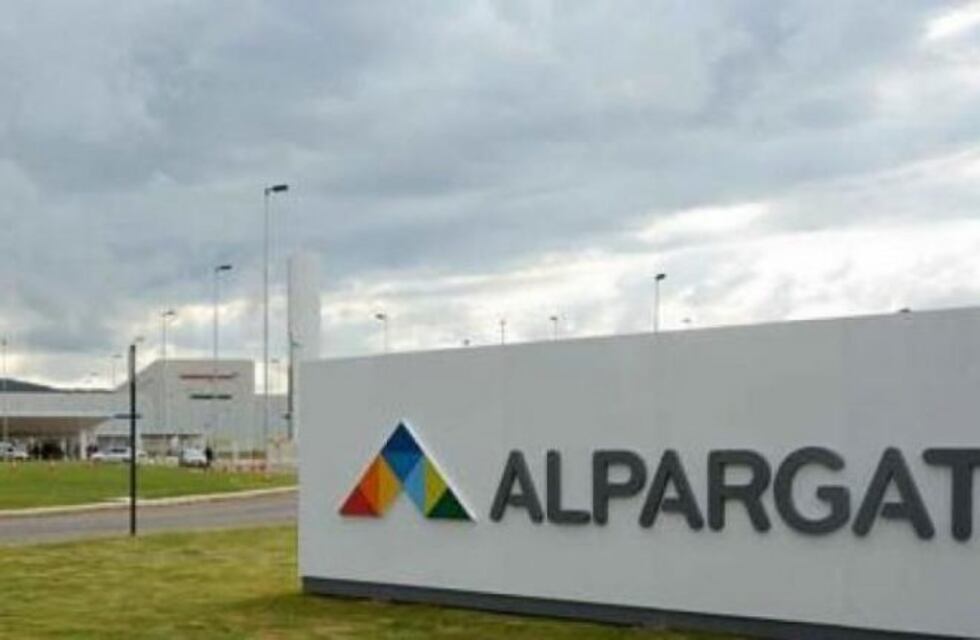 Empleados de la textil Alpargatas sólo trabajarán de lunes a viernes