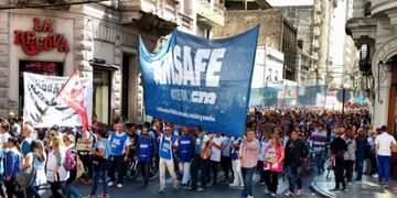 Santa Fe cerraría en 18% por decreto\u002E