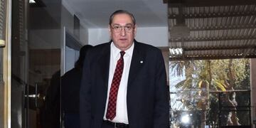 Adolfo Caballero sorprendió con la presentación de su renuncia al máximo tribunal\u002E
