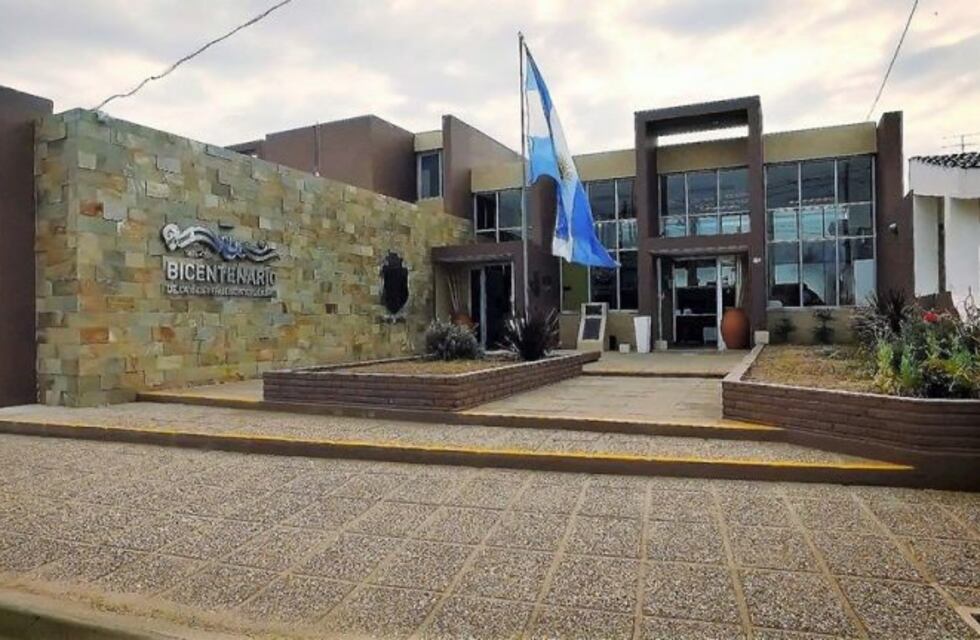 Transito celebra el 25 de mayo por Facebook