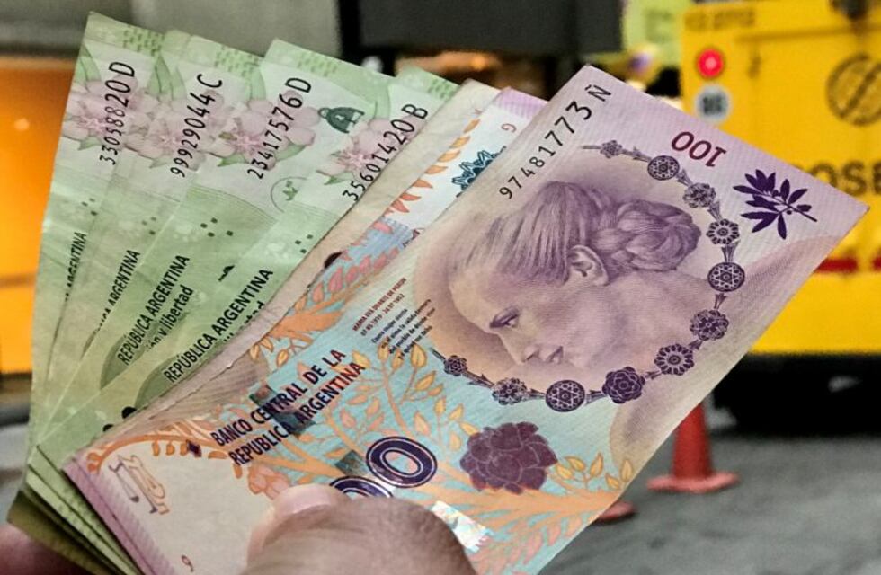 El Gobierno espera una menor caída de la economía este año y un rebote fuerte en 2020