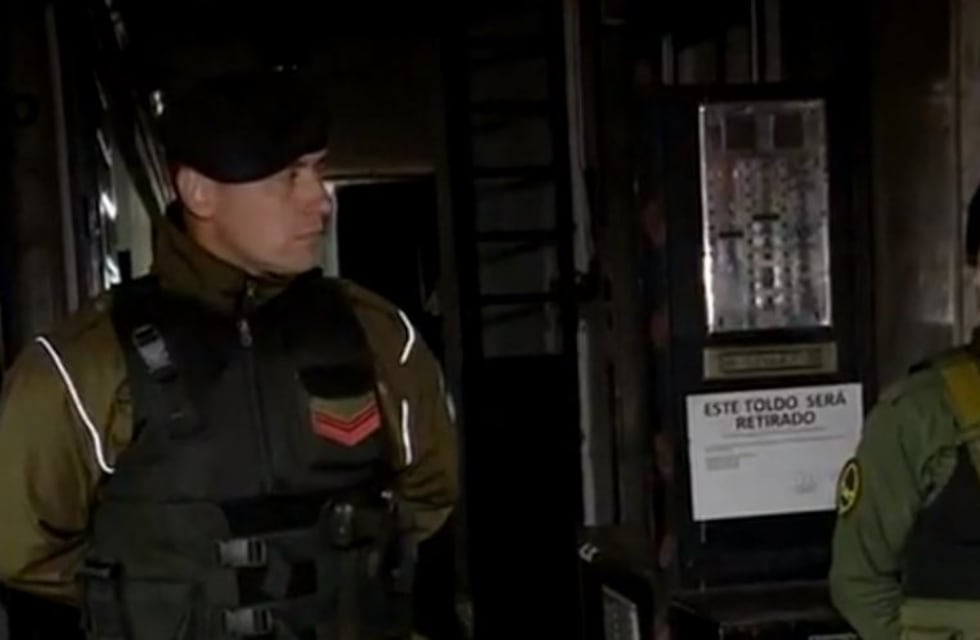 Allanaron el departamento donde vive uno de los policías detenido por el ataque a la ex Fiscalía