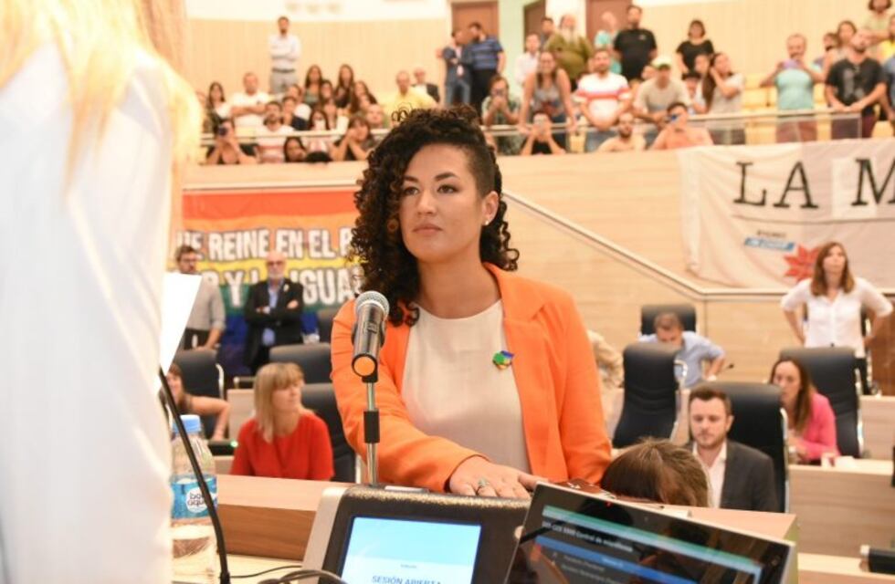 Juró una nueva edila en el Concejo, que definió bloques políticos y comisiones de trabajo