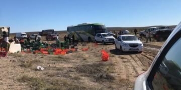 Vuelco de camión ruta 3