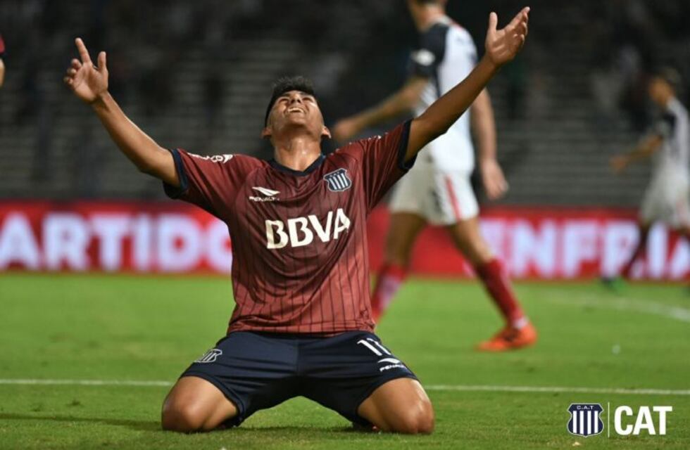 Talleres le ganó 2 a 0 a San Lorenzo y arrancó con el pie derecho