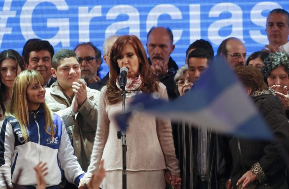 Cristina Kirchner relanza su campaña en La Plata junto a candidatos e intendentes