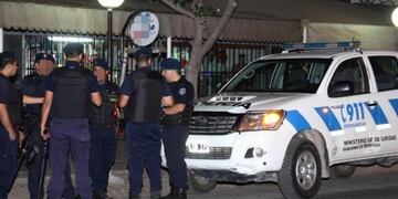 Frenética persecución por calles del Centro terminó con tres detenidos y droga secuestrada\u002E