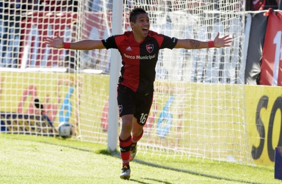 Newell's le pagó a Amoroso y acordó ponerse al día con Figueroa y dos ex jugadores