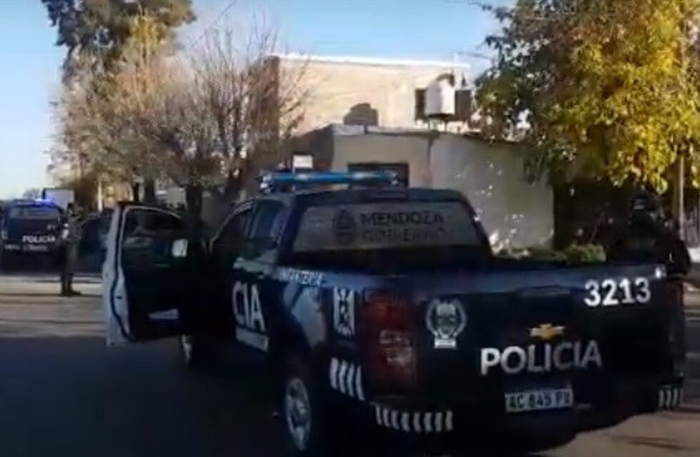 Dos policías investigados por balear a un nene de 4 años