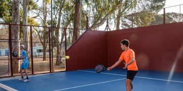 Marull, clase de pádel (Municipio de Marull)
