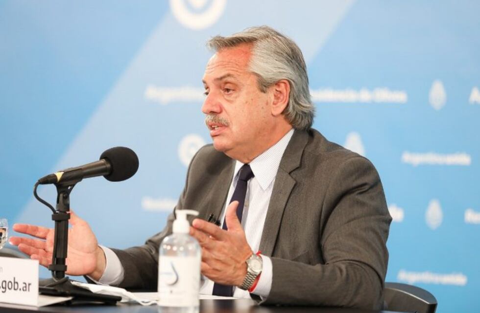Alberto Fernández anunció el fin del aislamiento en AMBA