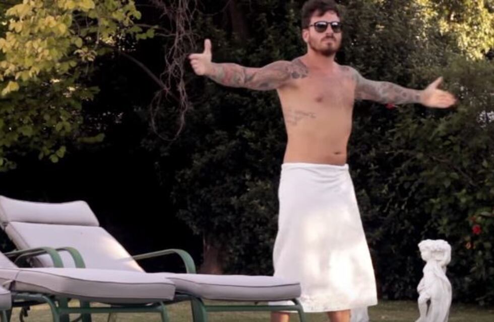 El desnudo de Fede Bal para estrenar la segunda temporada de su canal de YouTube