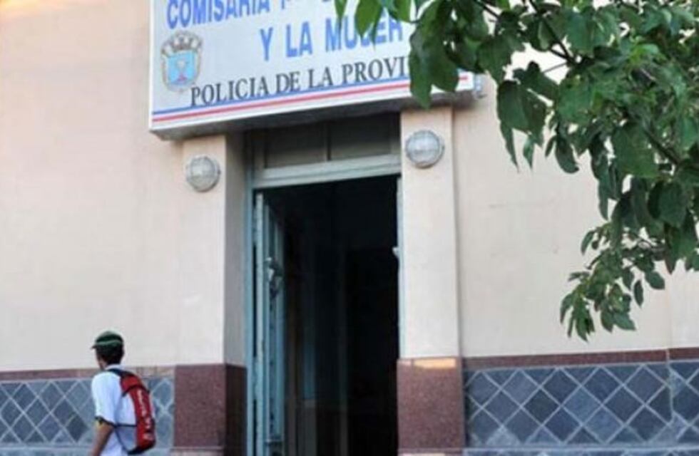 Su ex pareja la golpeó y le hizo dos cortes con un cuchillo