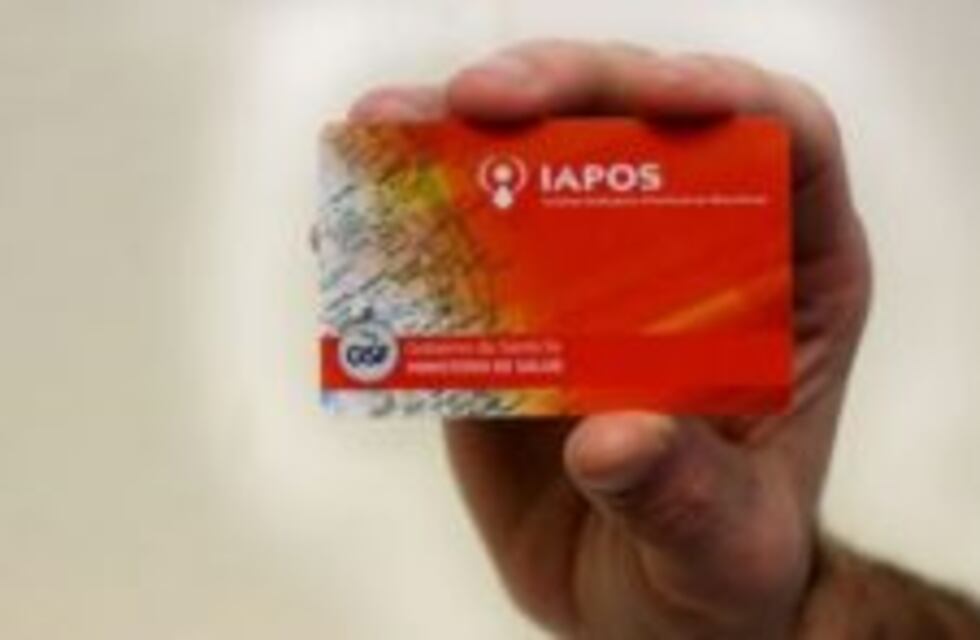 Iapos: credenciales de papel continúan en vigencia
