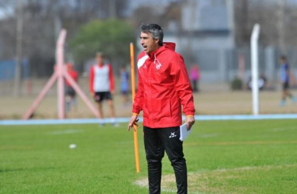 Instituto: pescar un Tiburón y un título