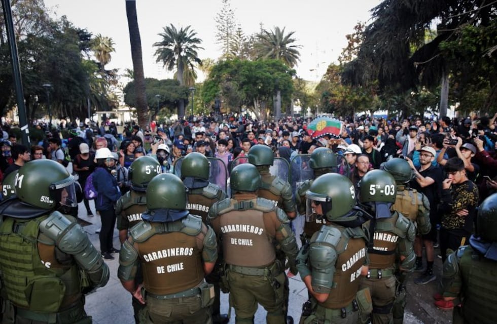 Festival de Viña del Mar 2020: una protesta deja numerosos detenidos y heridos por gas pimienta