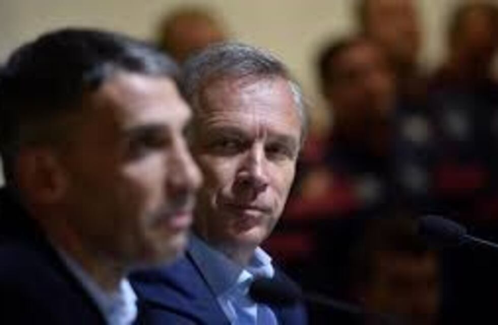 Fin de ciclo de Vojvoda: del proyecto a largo plazo a no cumplir un año en el cargo