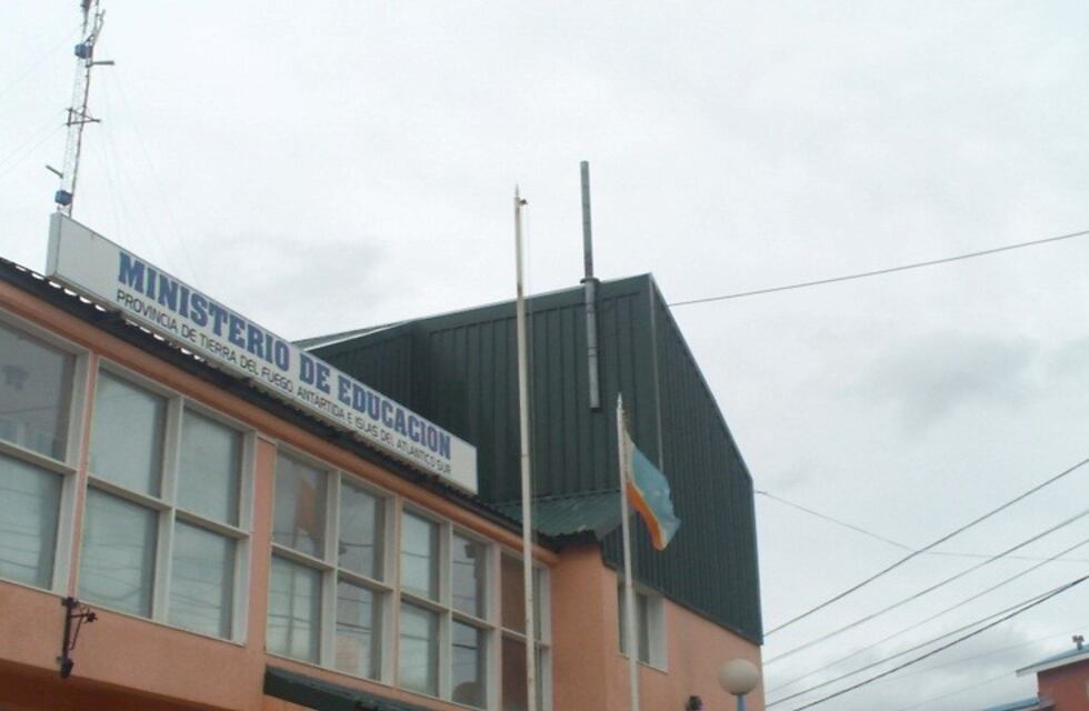 Ministerio de Educación: Se vuelve a la normalidad en las clases