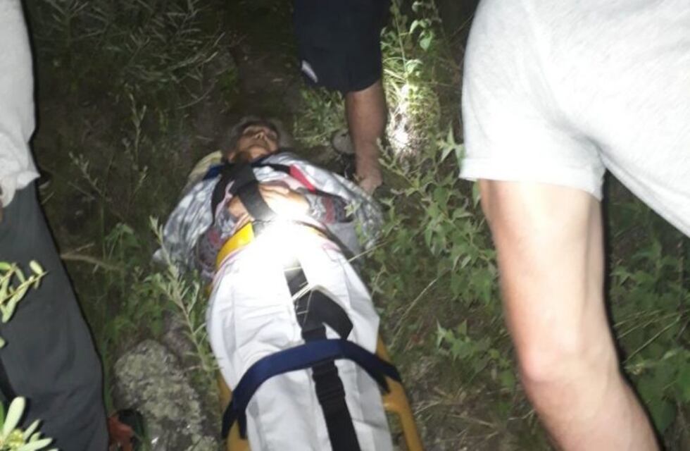 Dos personas rescatadas por la creciente del río en Icho Cruz
