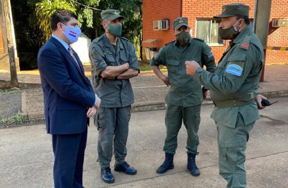 El cónsul de Paraguay en Iguazú verificó el estado de los camioneros en Argentina
