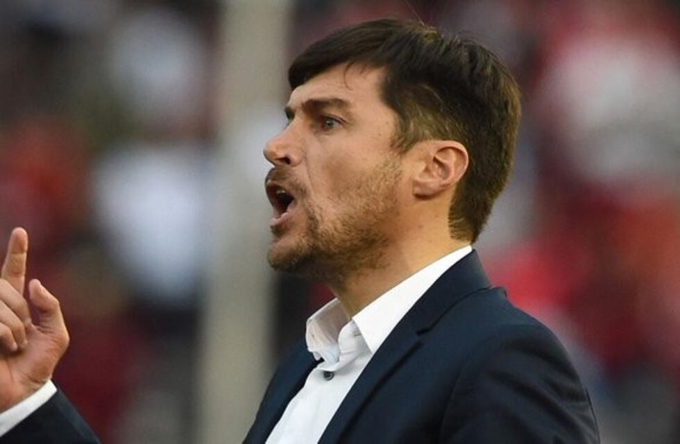 Alexander Medina: "Quién sale si pongo a Dayro Moreno?"