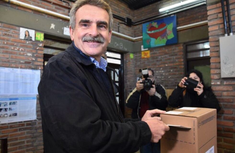 Rossi ganó la interna del PJ y dijo que el 70% de los santafesinos están en contra del Gobierno nacional