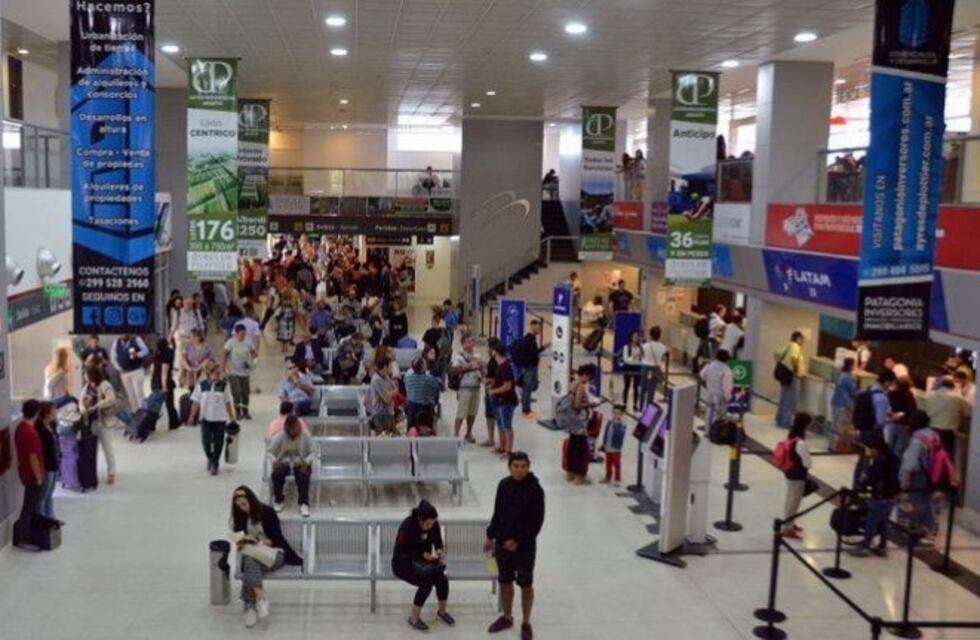 Se demoran las tareas en el aeropuerto de Neuquén por reclamo de trabajadores