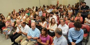 Un interesante número de egresados se congregaron en el auditorio de calle Acuña (Prensa UTN)