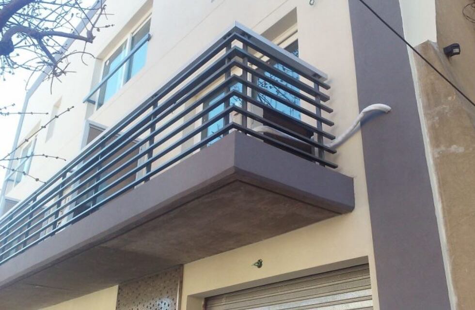 Marcos Juárez: una niña cayó de un balcón