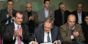 Nuevo préstamo para Córdoba por 150 millones de dólares\u002E