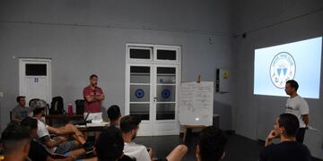 Primer encuentro entre Hiriart y el plantel de OTC