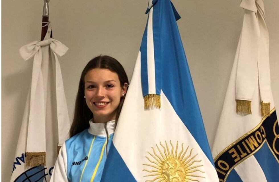 Suramericanos de Playa: una de las Kamikazes recibió la bandera argentina