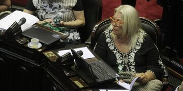 DYN13, BUENOS AIRES, 15/02/2017, SESION DE DIPUTADOS PARA TRATAR MODIFICACIu00d3N DE LEY DE ART. ELISA CARRIO. FOTO:DYN/PABLO MOLINA.